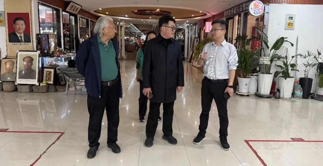 全联民间文物艺术品商会创会会长宋建文一行到访天下收藏！(图3)